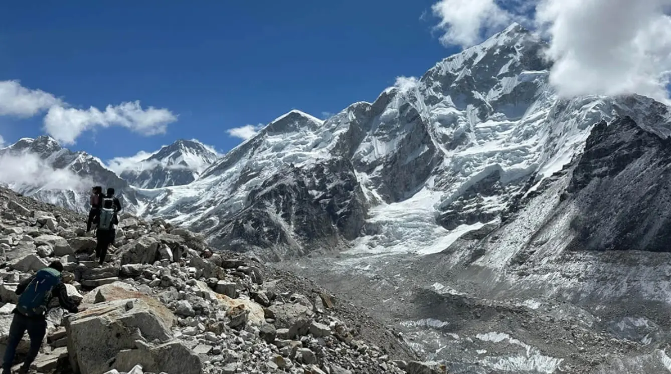Everest Base Camp Trek 2025 - 16 Days: The Ultimate Guide